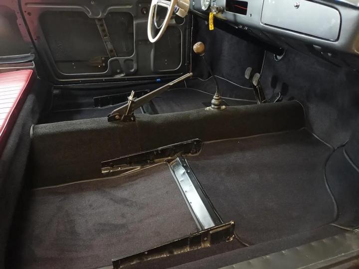 Sellerie auto sur mesure Neuf-Marché