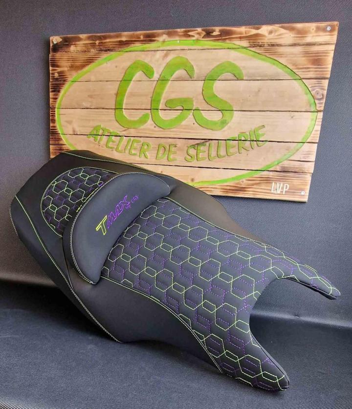 Sellerie moto sur mesure Neuf-Marché