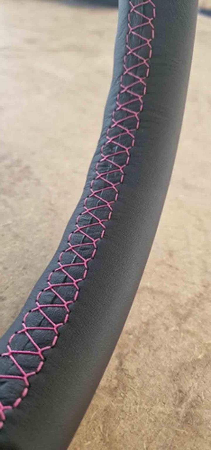 Conception de broderie et personnalisation des objets Neuf-Marché