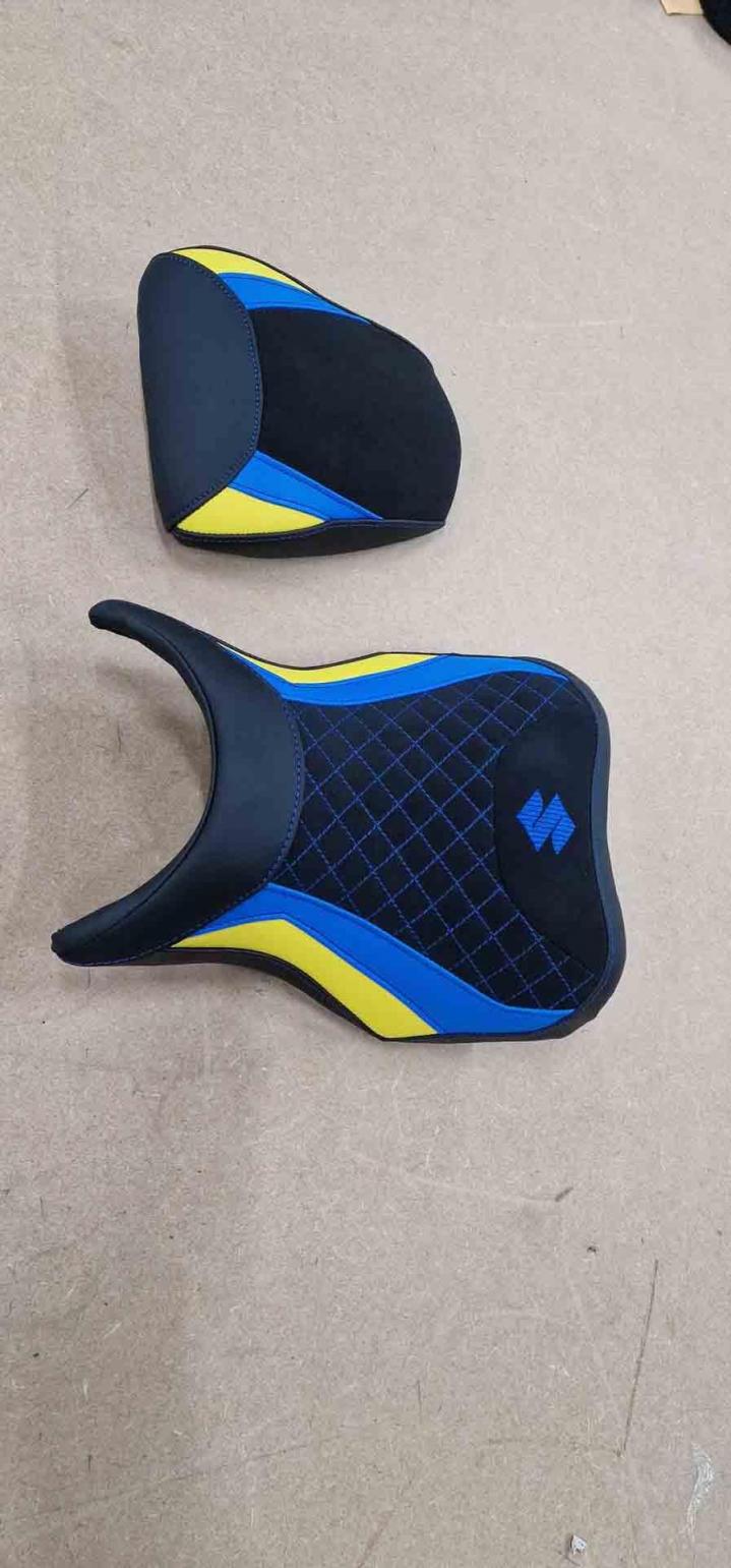 Réalisation de sellerie moto Neuf-Marché