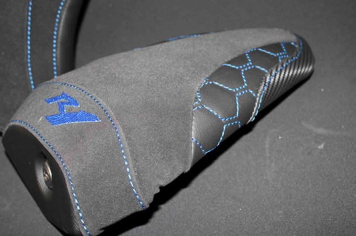 Sellerie moto sur mesure Neuf-Marché