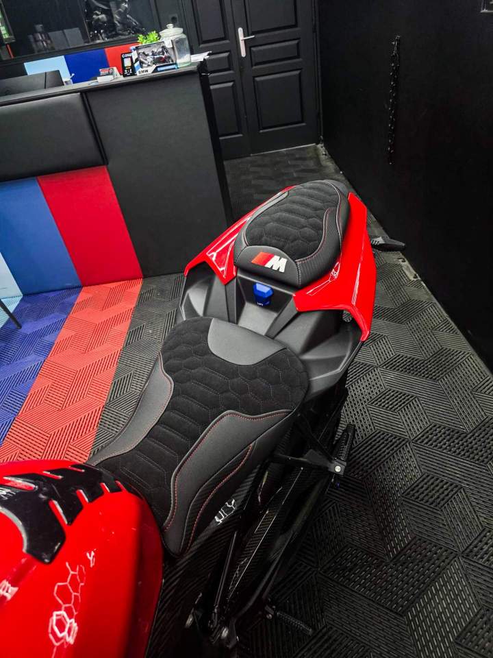 SELLE BMW S1000R