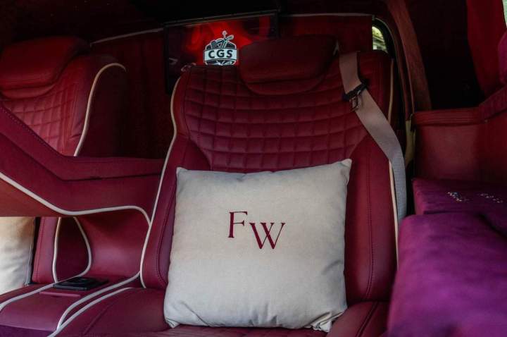 VAN MERCEDES VIP 29